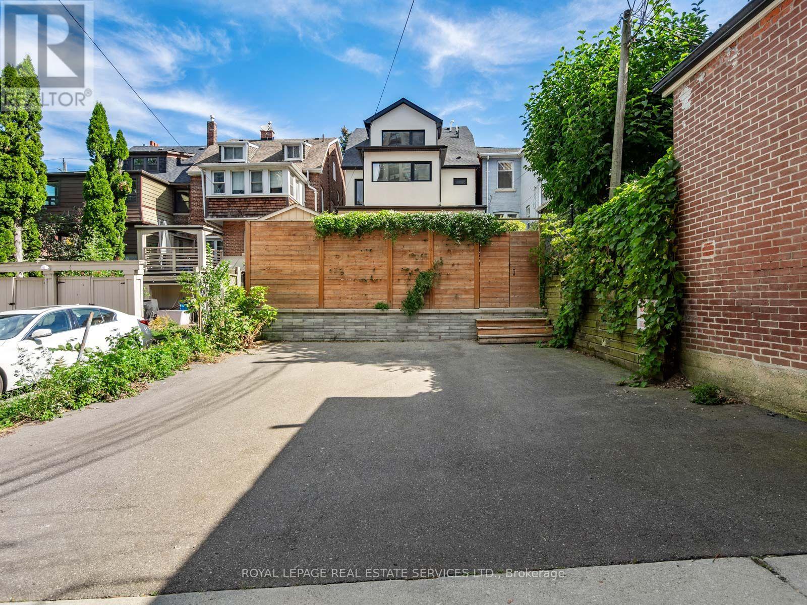 374 Spadina Road, Toronto, ON photo 48
