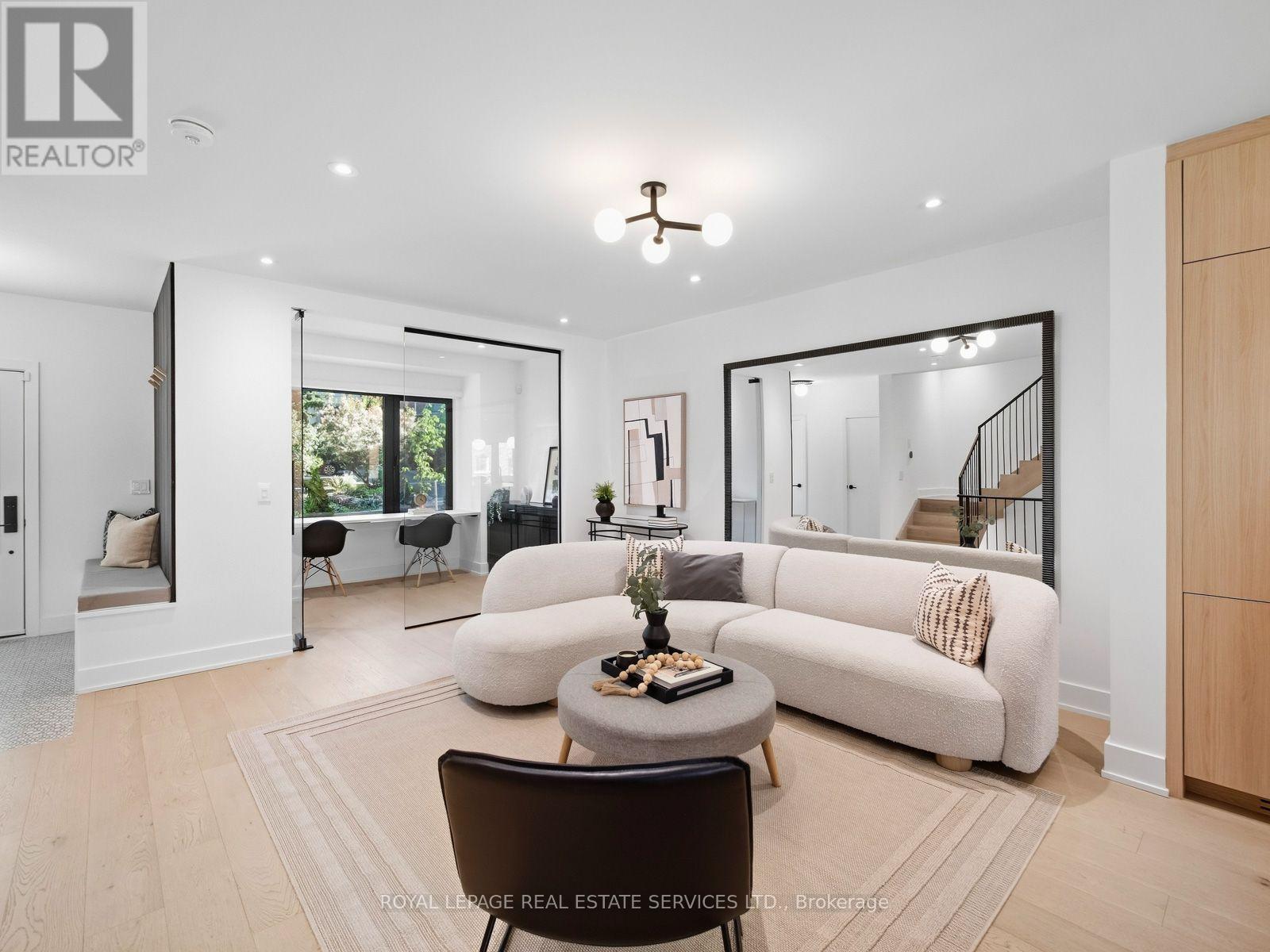 374 Spadina Road, Toronto, ON photo 6