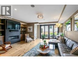 4pc Bathroom - 1834 30 Avenue Sw, Calgary, AB T2T1P7 Photo 11