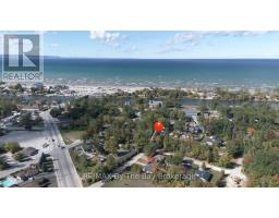 18 Elm Drive, Wasaga Beach, ON L9Z2L3 Photo 12