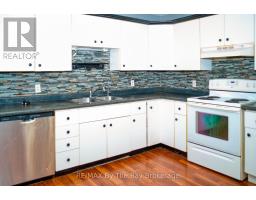 18 Elm Drive, Wasaga Beach, ON L9Z2L3 Photo 8