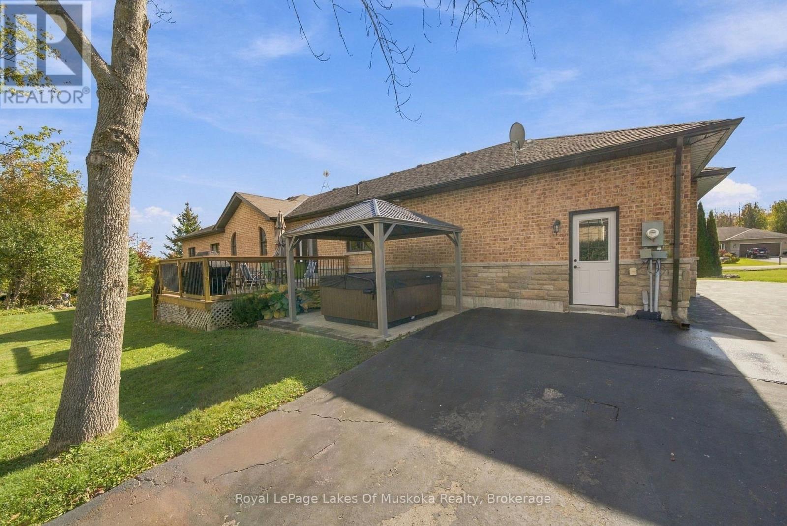 1 Galrich Court — photo 40