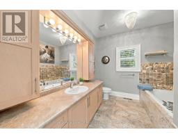 1 Galrich Court, Oro Medonte, ON L3V0R5 Photo 21