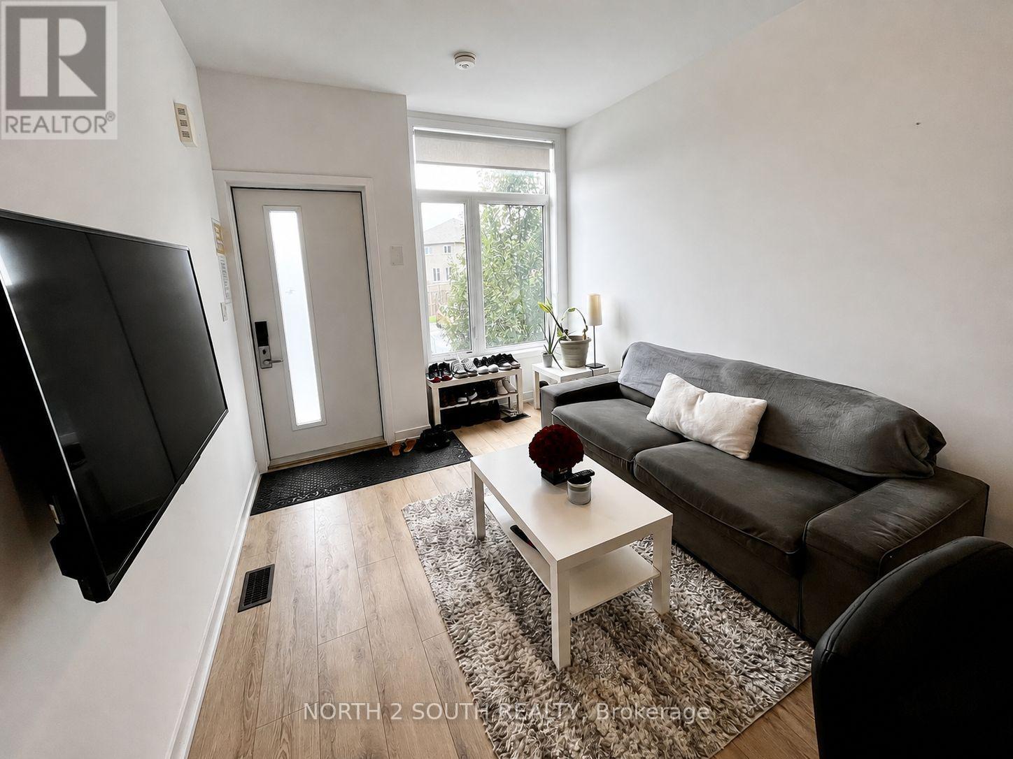 93 (Rm 1)- 1760 Simcoe Street North, Oshawa, ON photo 2