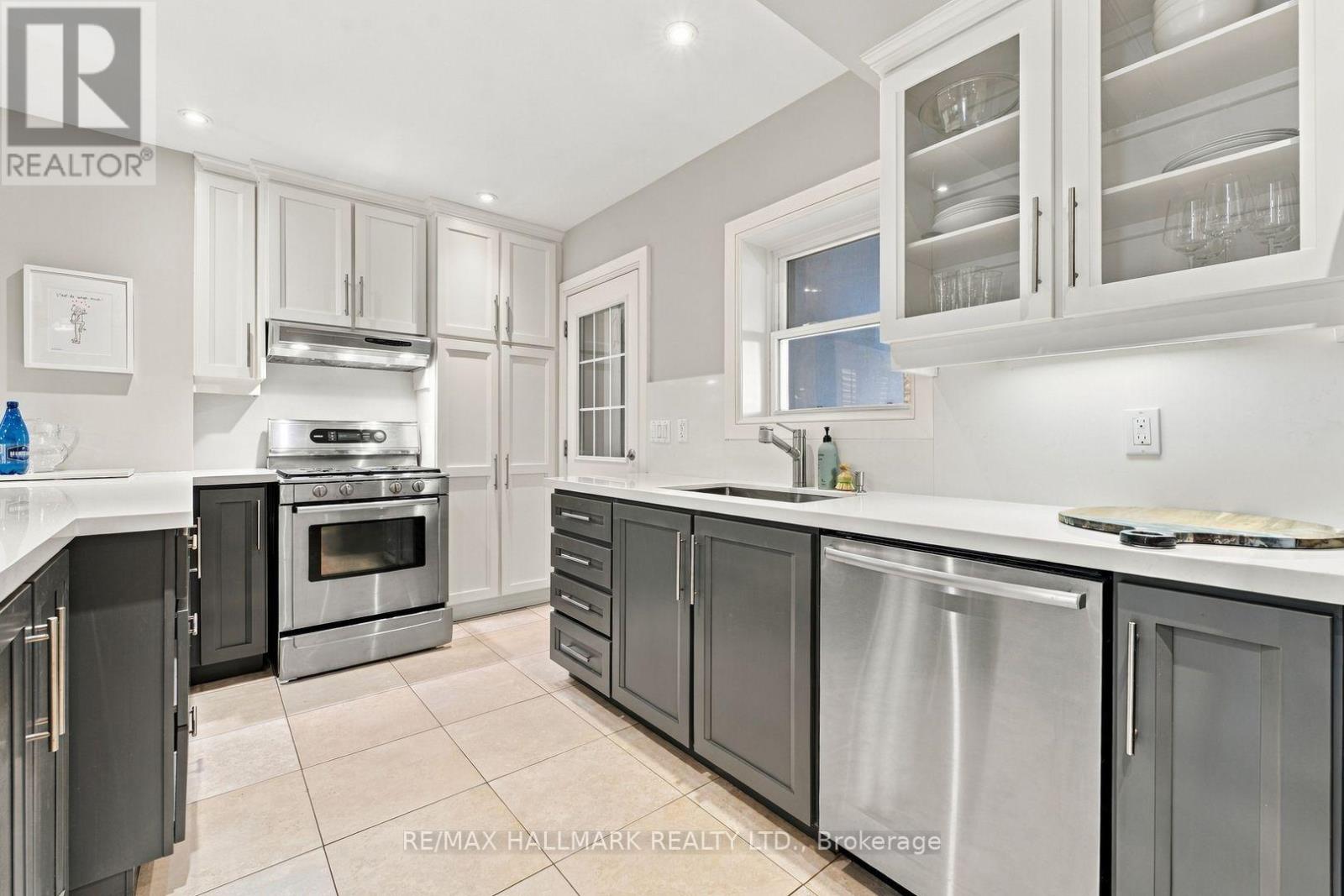 362 SAMMON AVENUE - 17