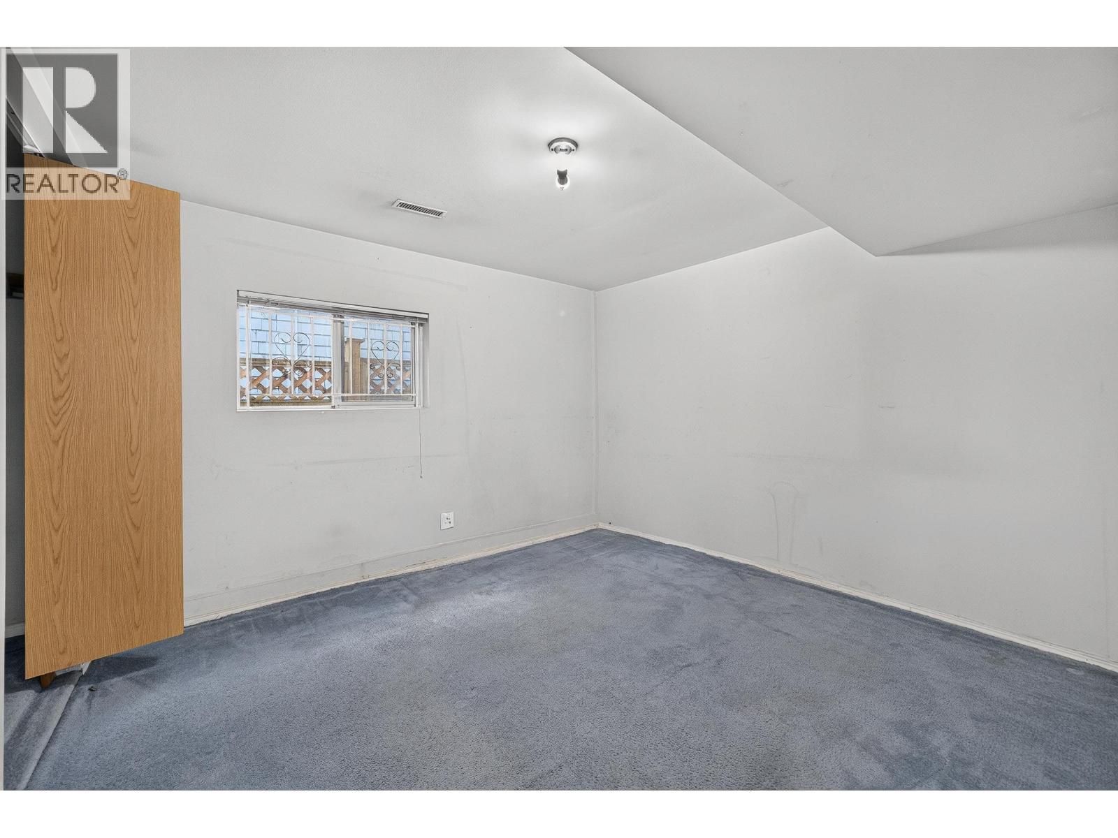 Photo of 1429 E 11 AVENUE 25