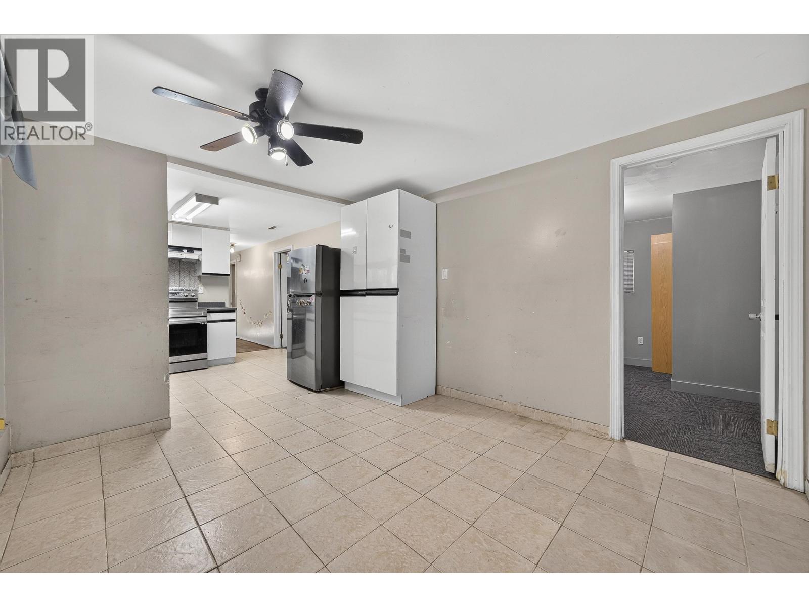 Photo of 1429 E 11 AVENUE 29