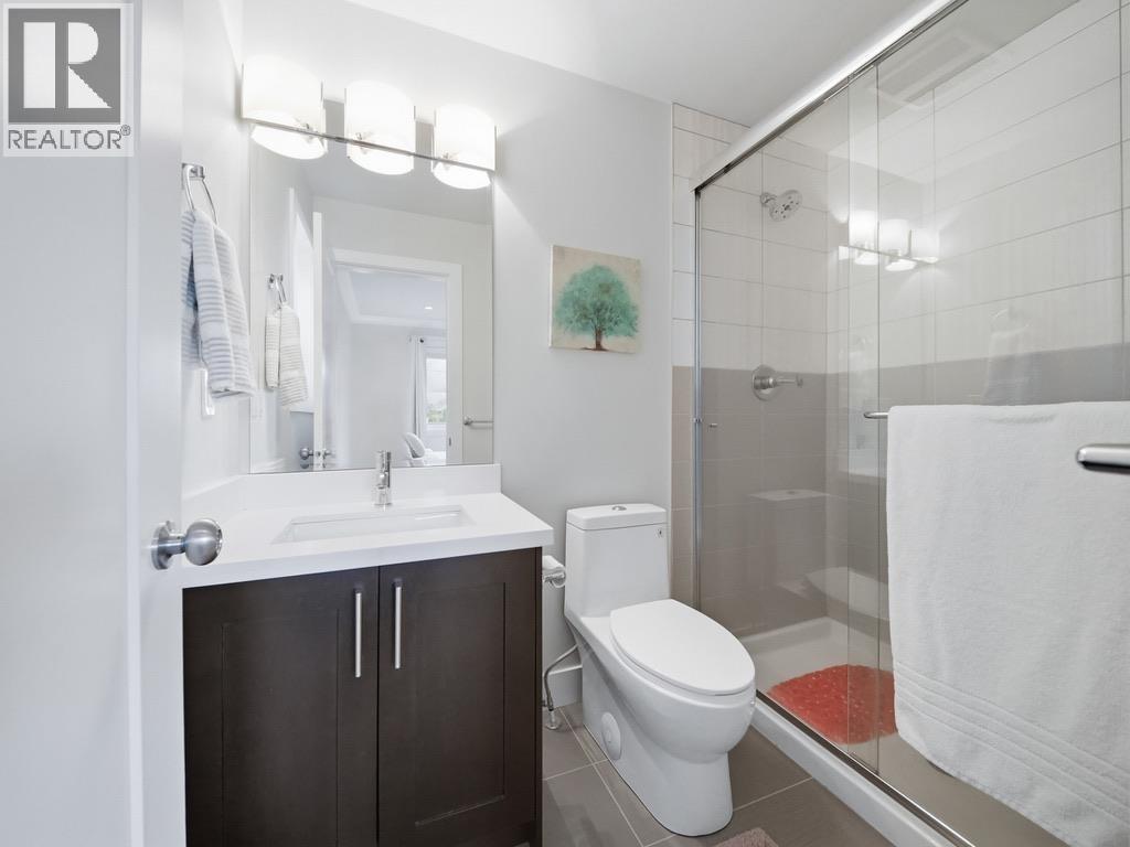 Photo of 355 E 15TH STREET 31