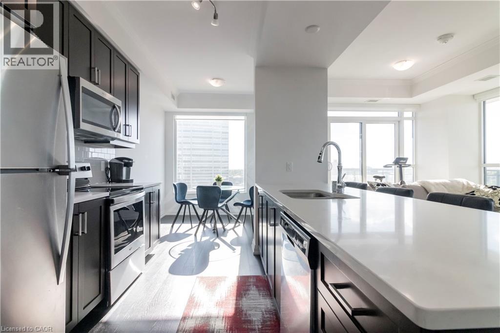 155 Caroline Street South — photo 8