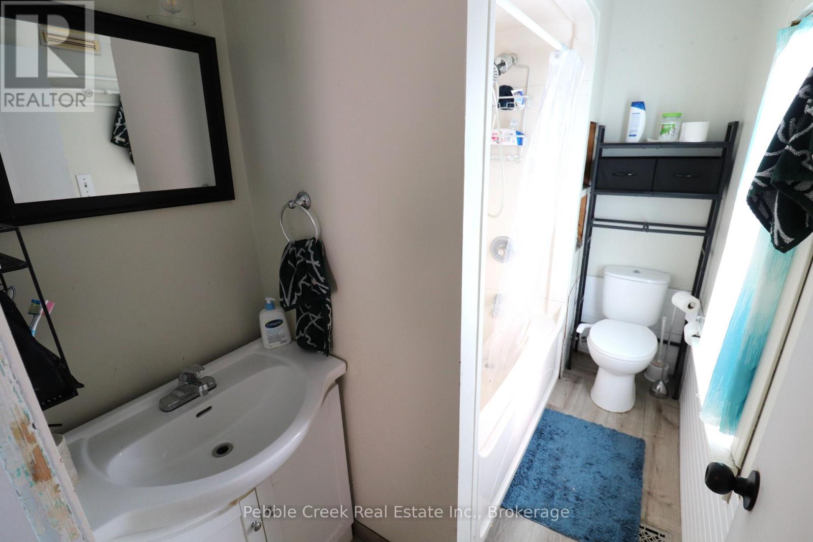 208 Hincks Street — photo 7