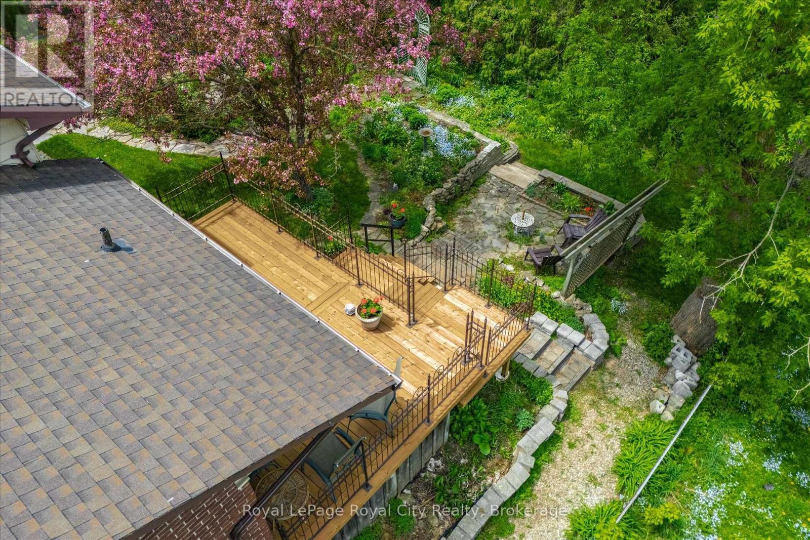 16 Water Street West — photo 31