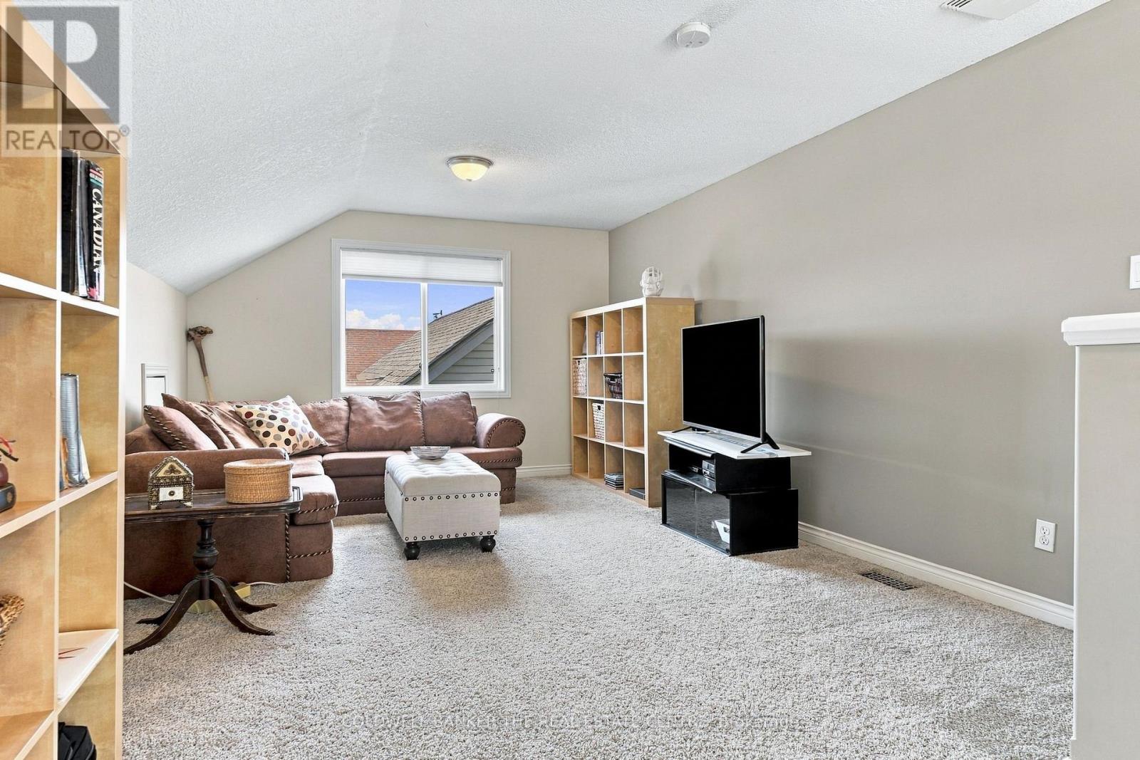 37 Stoneham Street, New Tecumseth, ON photo 22