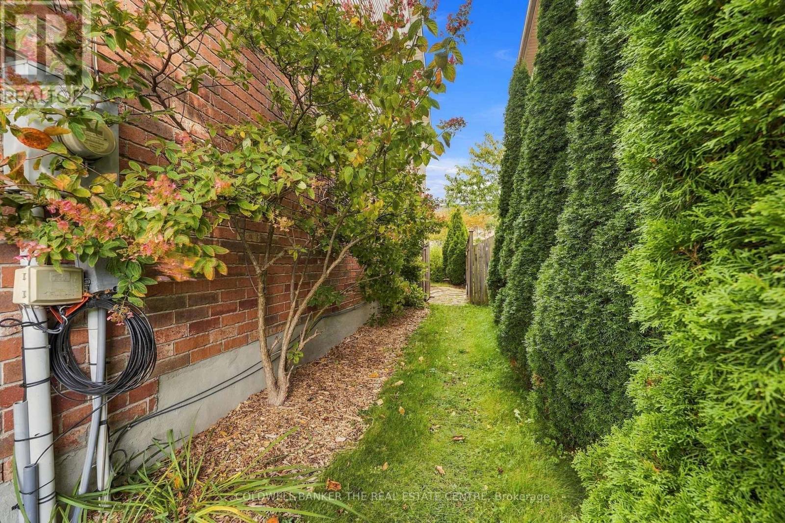 37 STONEHAM STREET - 29