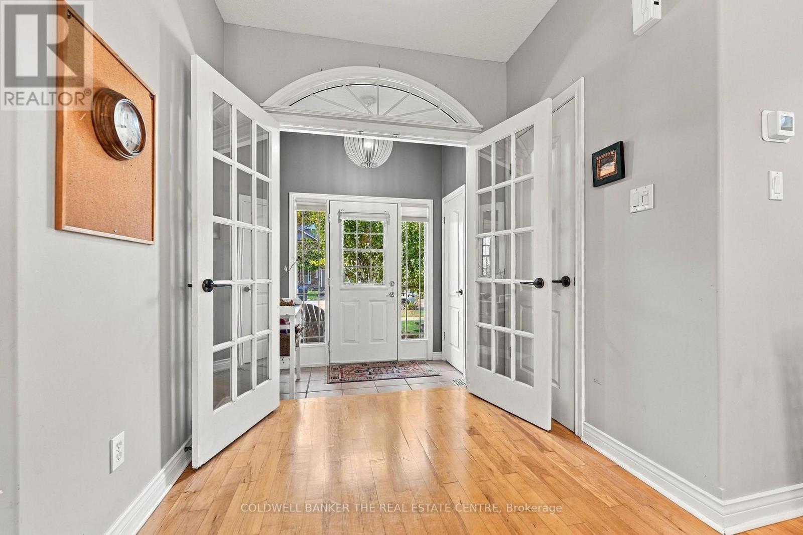 37 STONEHAM STREET - 4