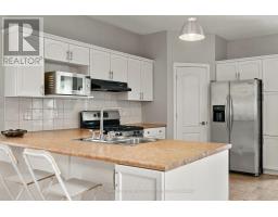 Dining room - 37 Stoneham Street, New Tecumseth, ON L9R2E6 Photo 7