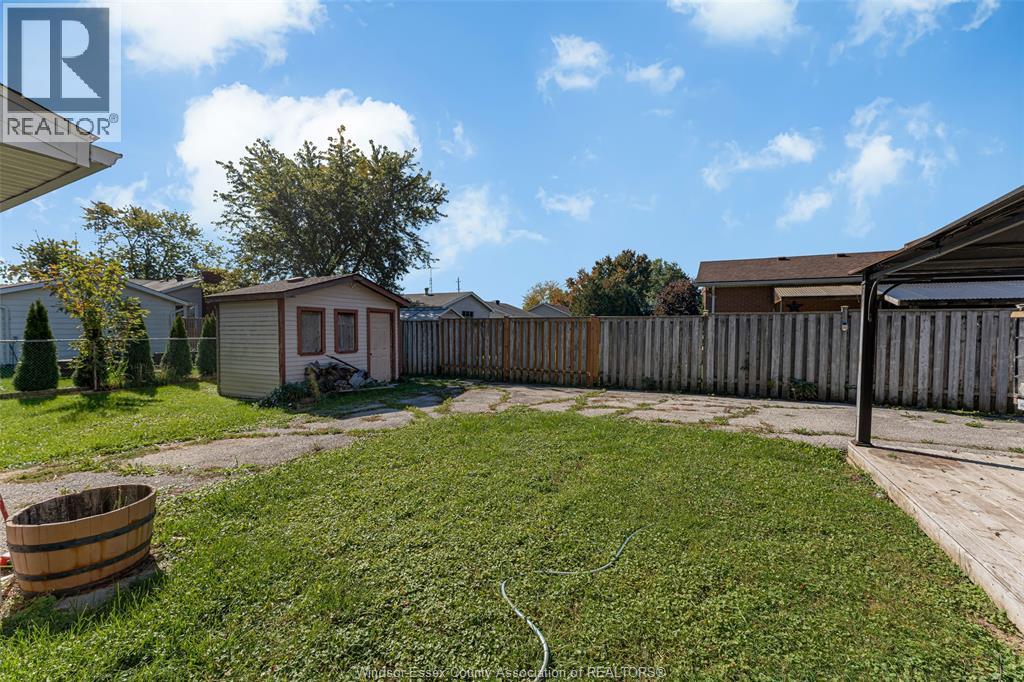 282 Brien East — photo 37