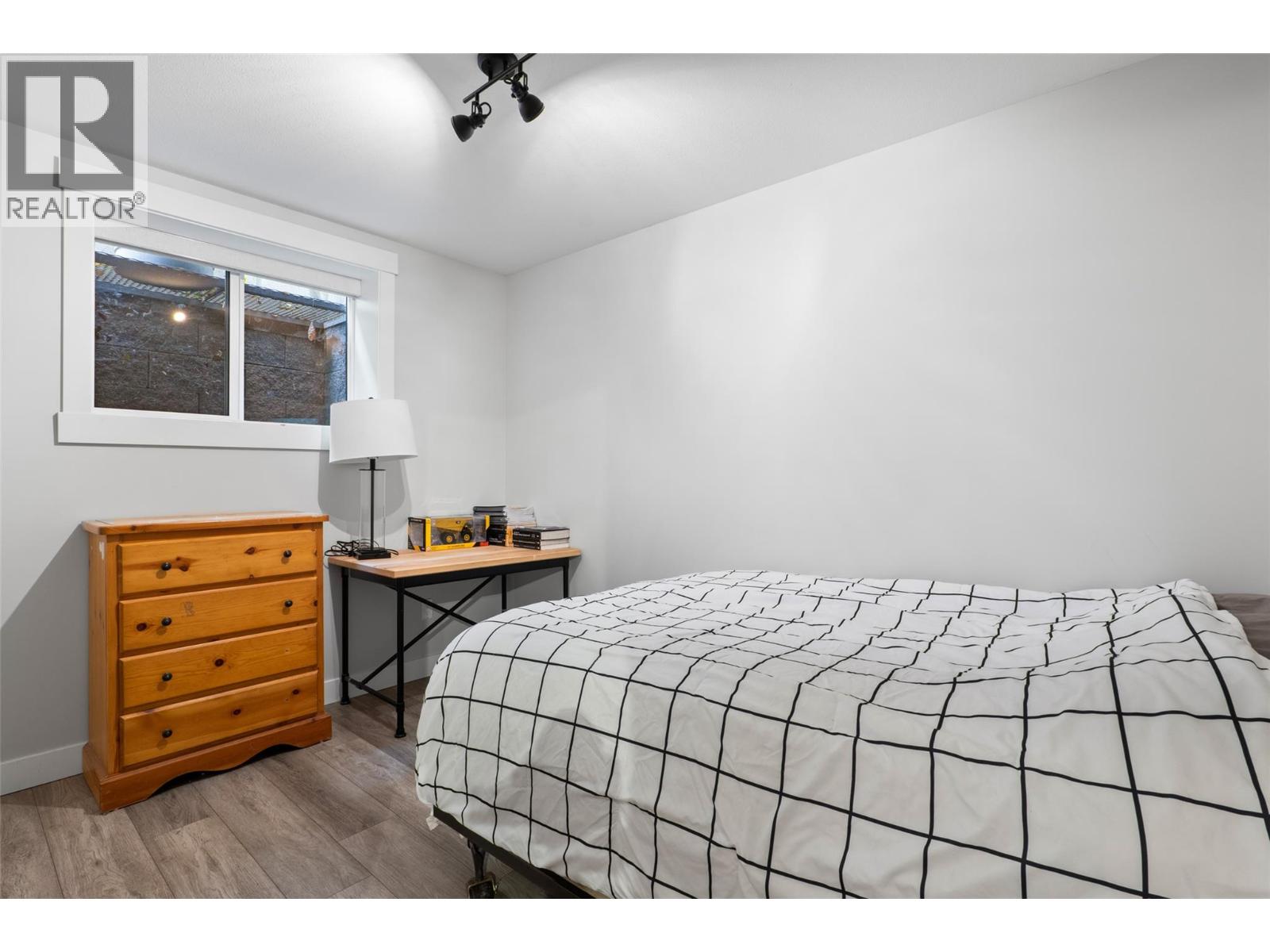 810 Woodrush Court - 29