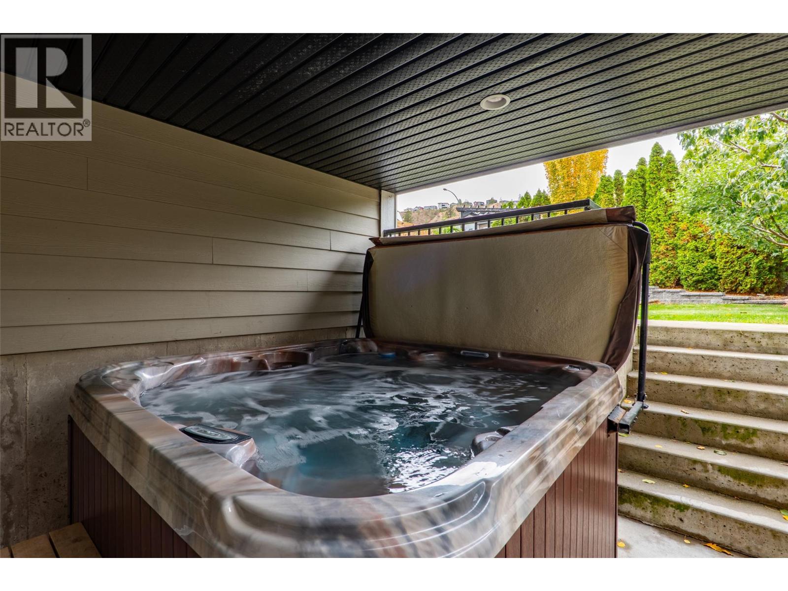 810 Woodrush Court - 25