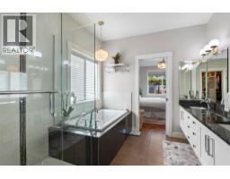 810 Woodrush Court, Kamloops, BC V2B6E6 Photo 17