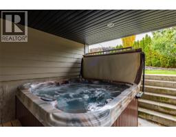 810 Woodrush Court, Kamloops, BC V2B6E6 Photo 25