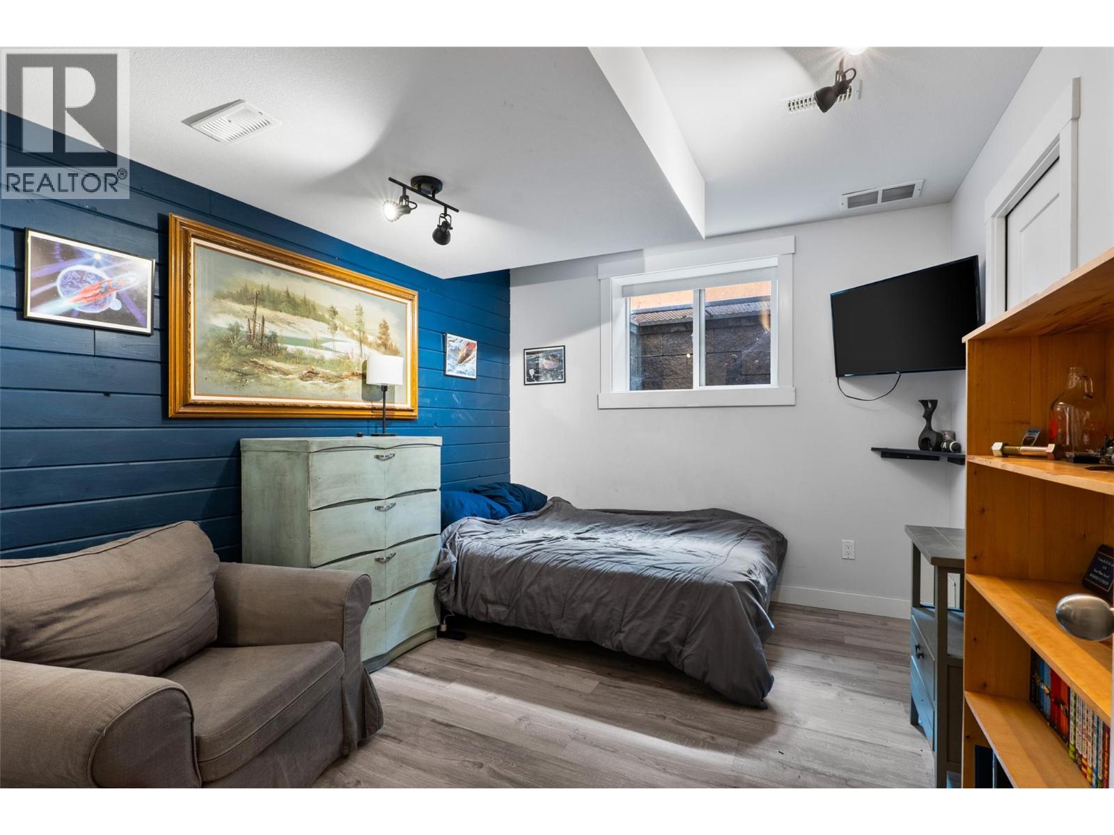 810 Woodrush Court - 24