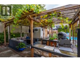 810 Woodrush Court, Kamloops, BC V2B6E6 Photo 42