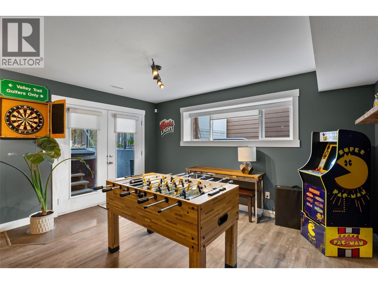 810 Woodrush Court - 21