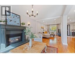 4pc Bathroom - 467 Hedgerow Lane, Oakville, ON L6H4V8 Photo 8