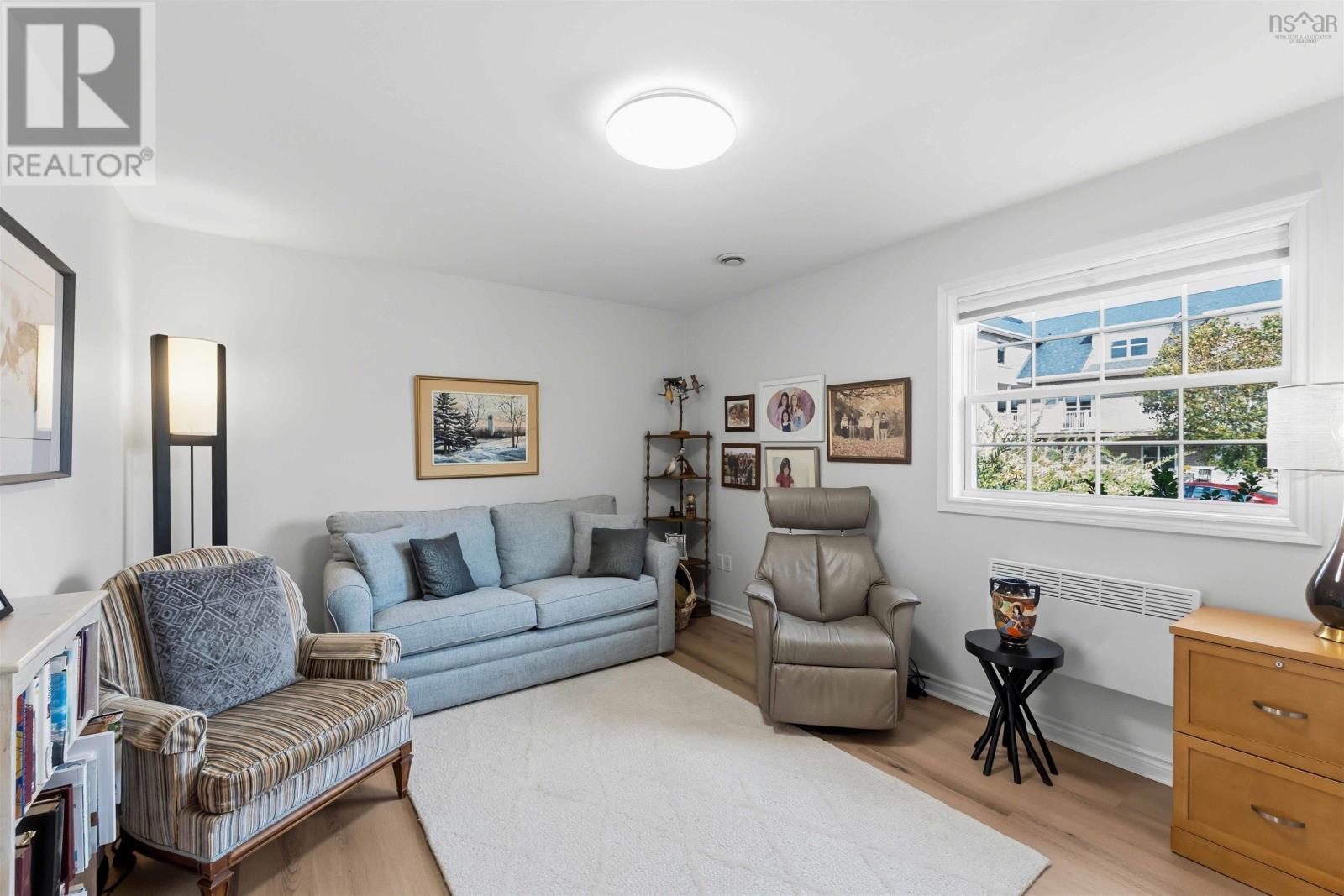Property 25 of 39 of 37 Bigelow Street