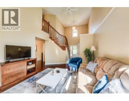 5pc Ensuite bath - 39 Oliver Court Se, Kitchener, ON N2N3E7 Photo 9
