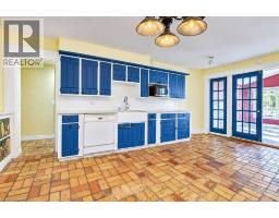 Kitchen - 48 Albion Street, Brantford, ON N3T3M3 Photo 13