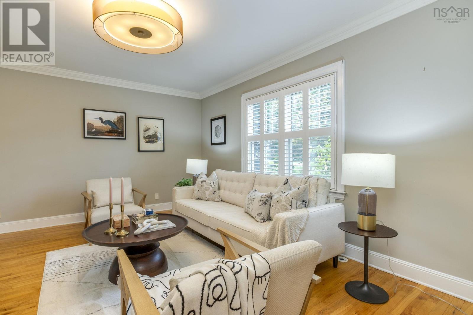 Property 3 of 50 of 2561 Newton Avenue