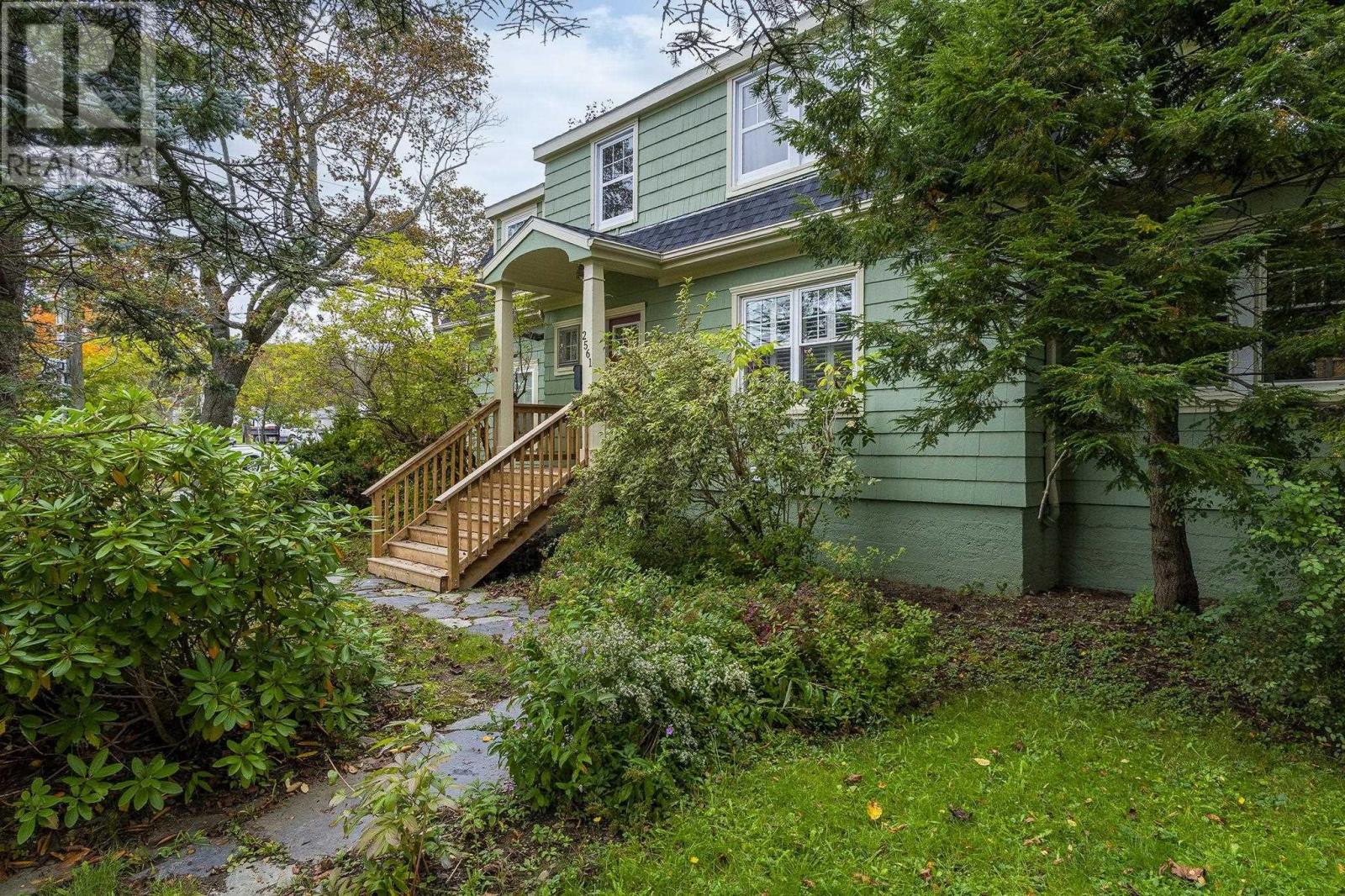 Property photo of 2561 Newton Avenue