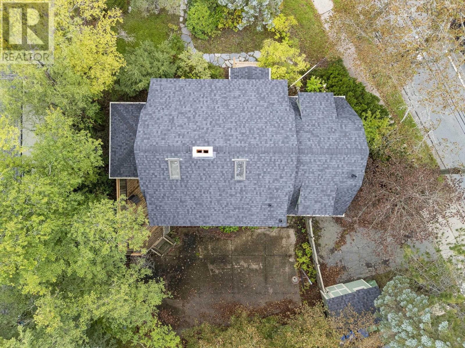Property 40 of 50 of 2561 Newton Avenue