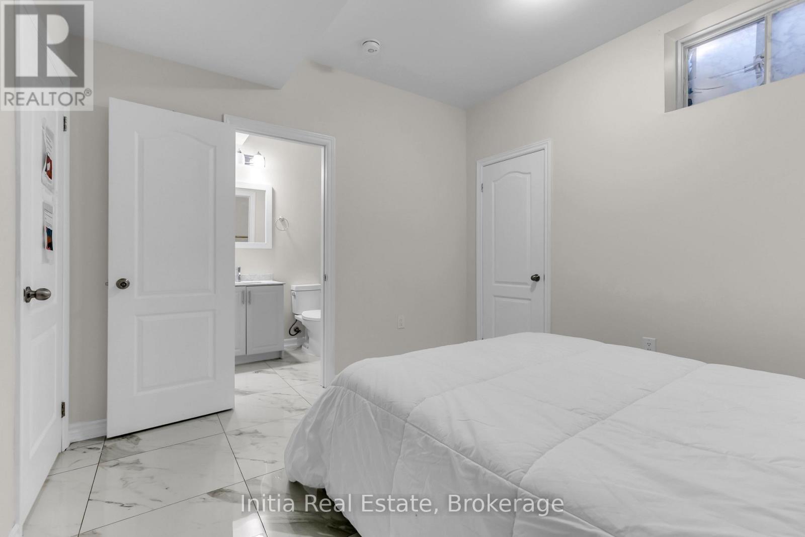 12 ERINTOWN CRESCENT S - 42