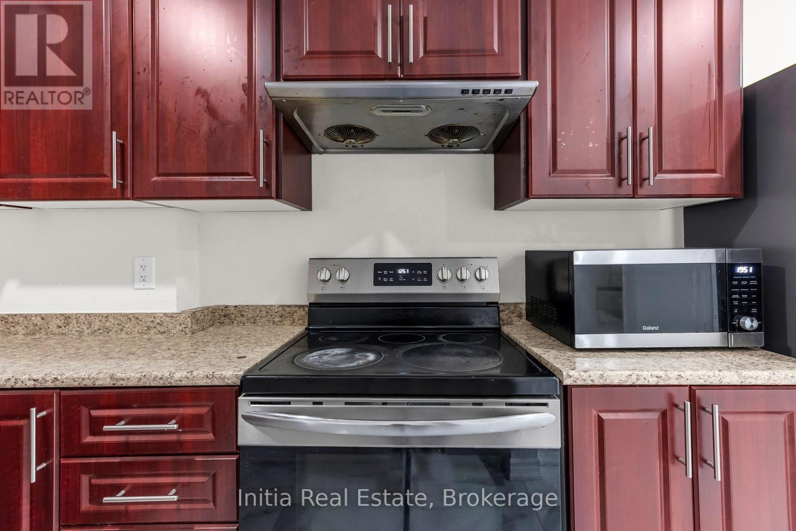 12 Erintown Crescent South — photo 36