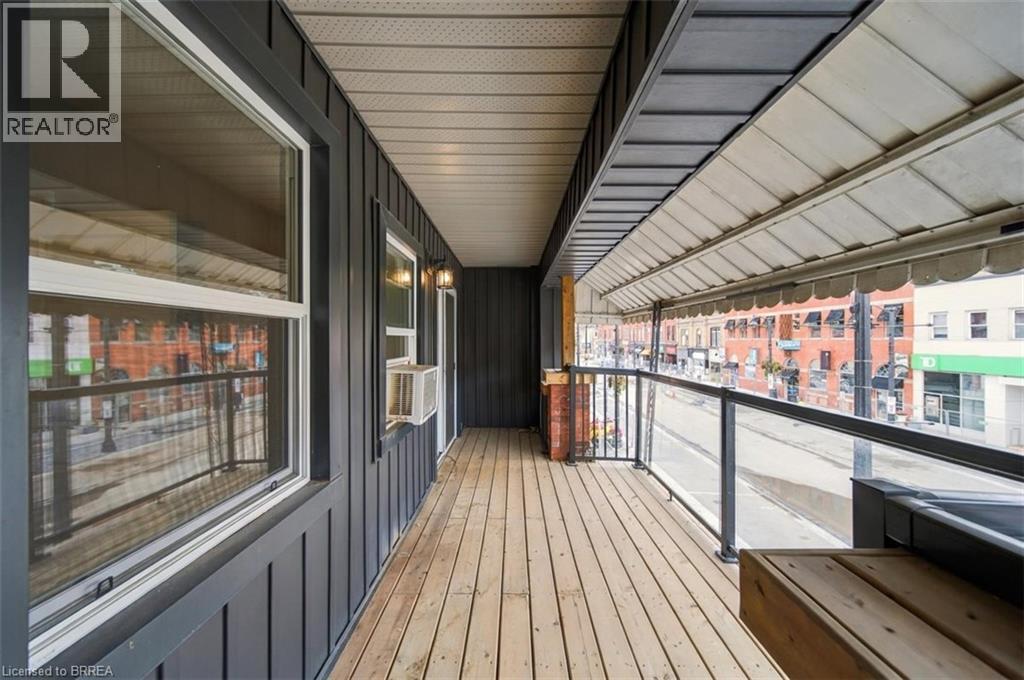 46 Grand River Street North — photo 27