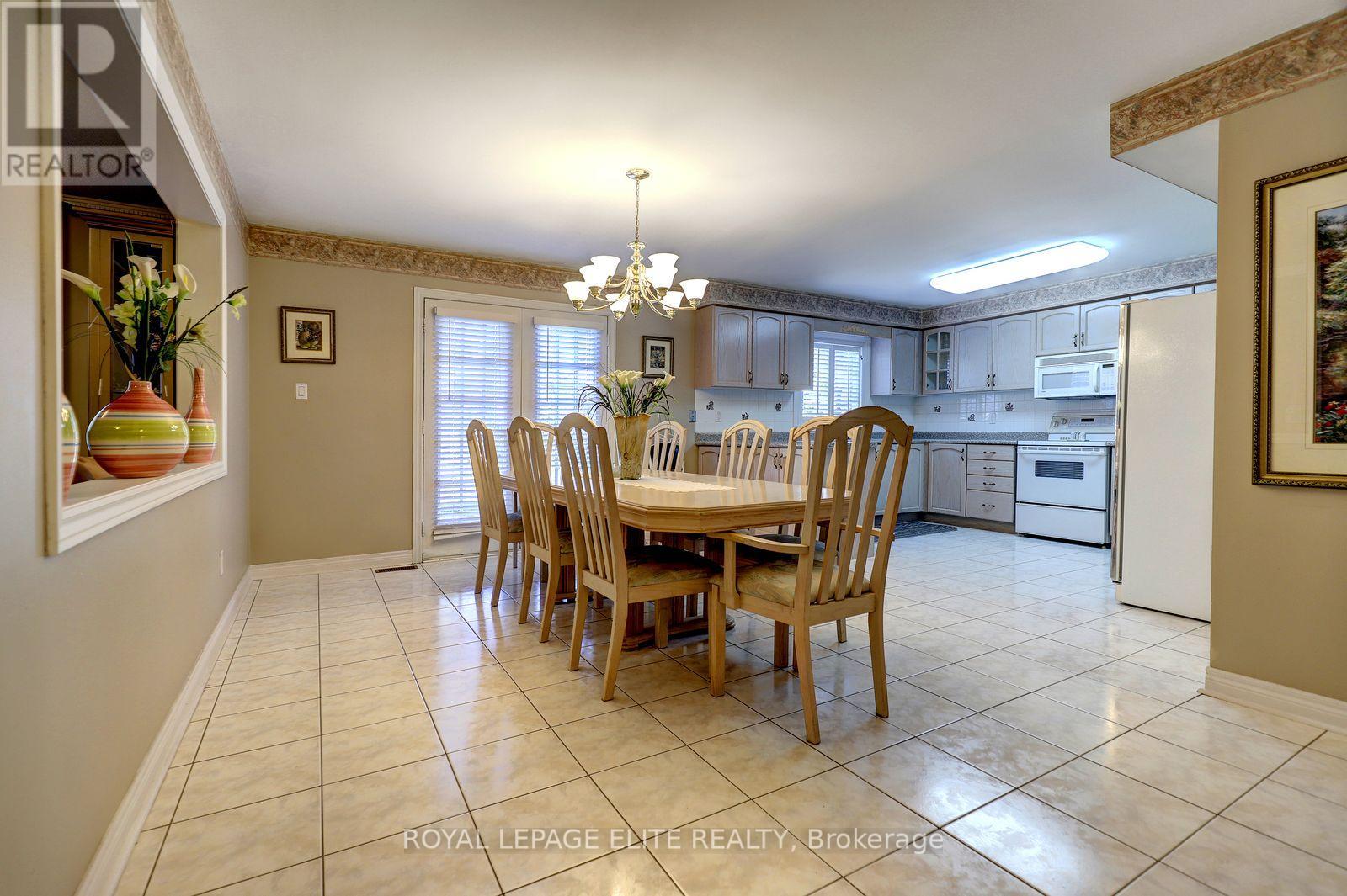 5 Pinecone Way East — photo 12