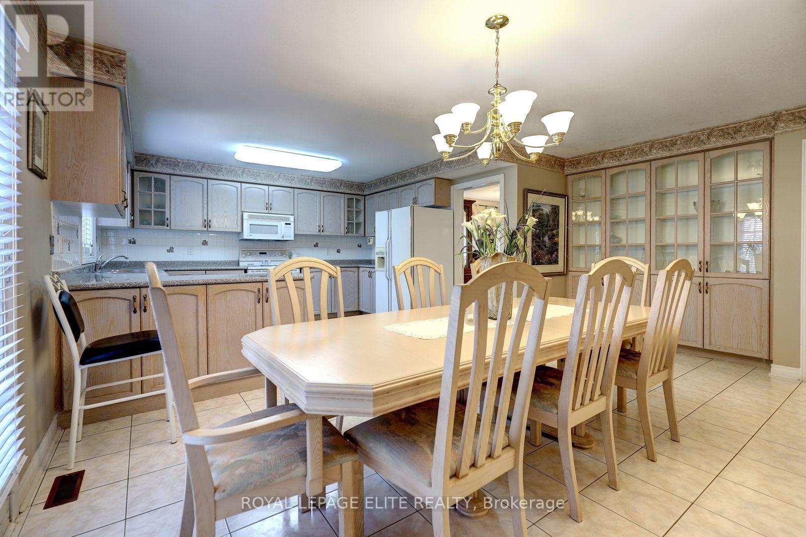 5 Pinecone Way East — photo 13