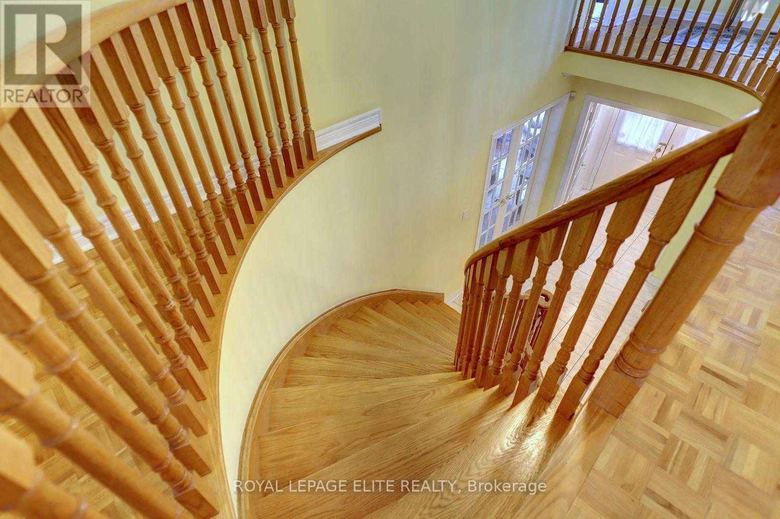 5 Pinecone Way East — photo 25