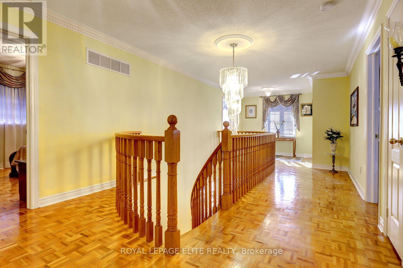 5 Pinecone Way East — photo 26
