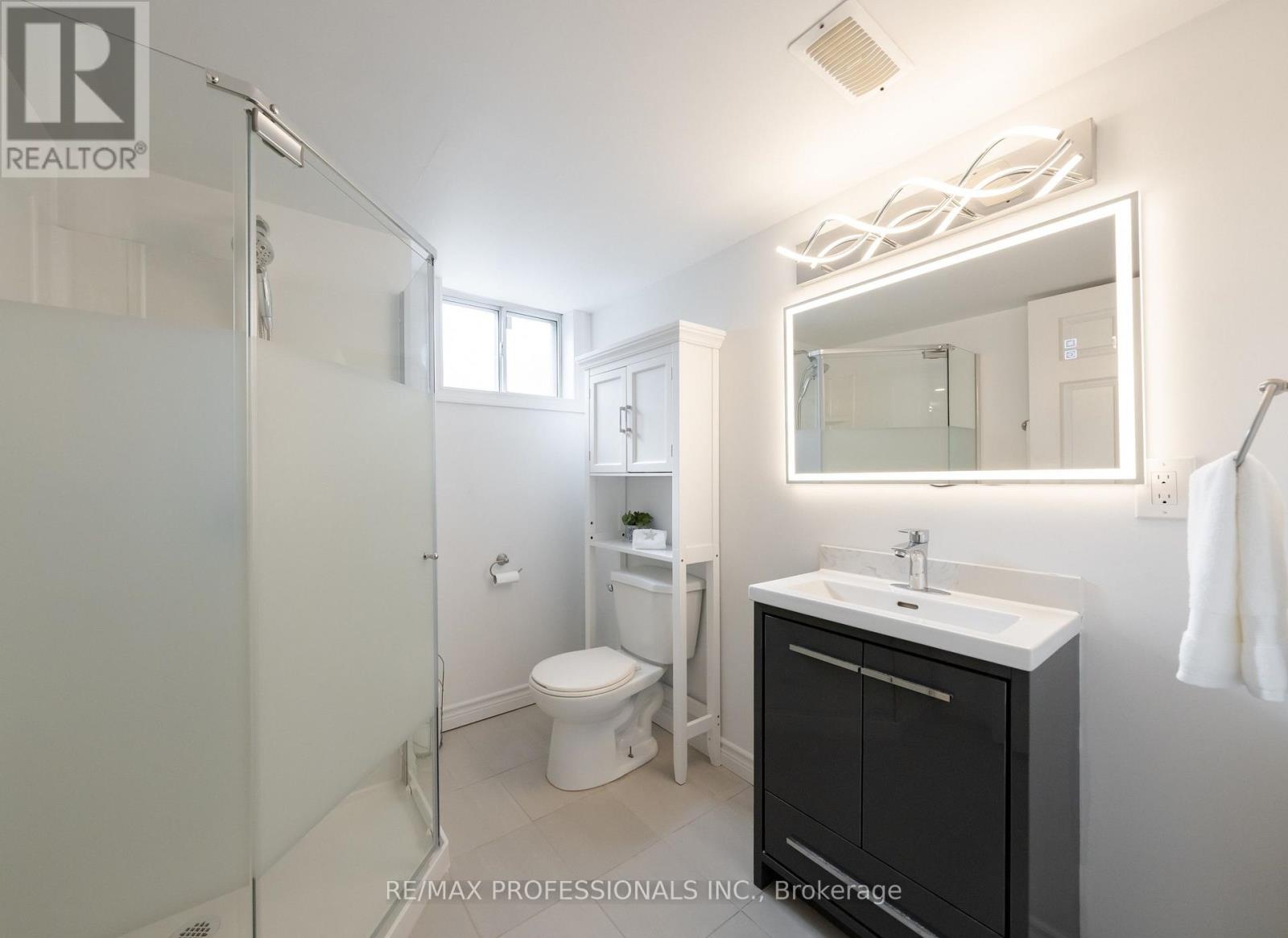 74 CRENDON DRIVE - 24