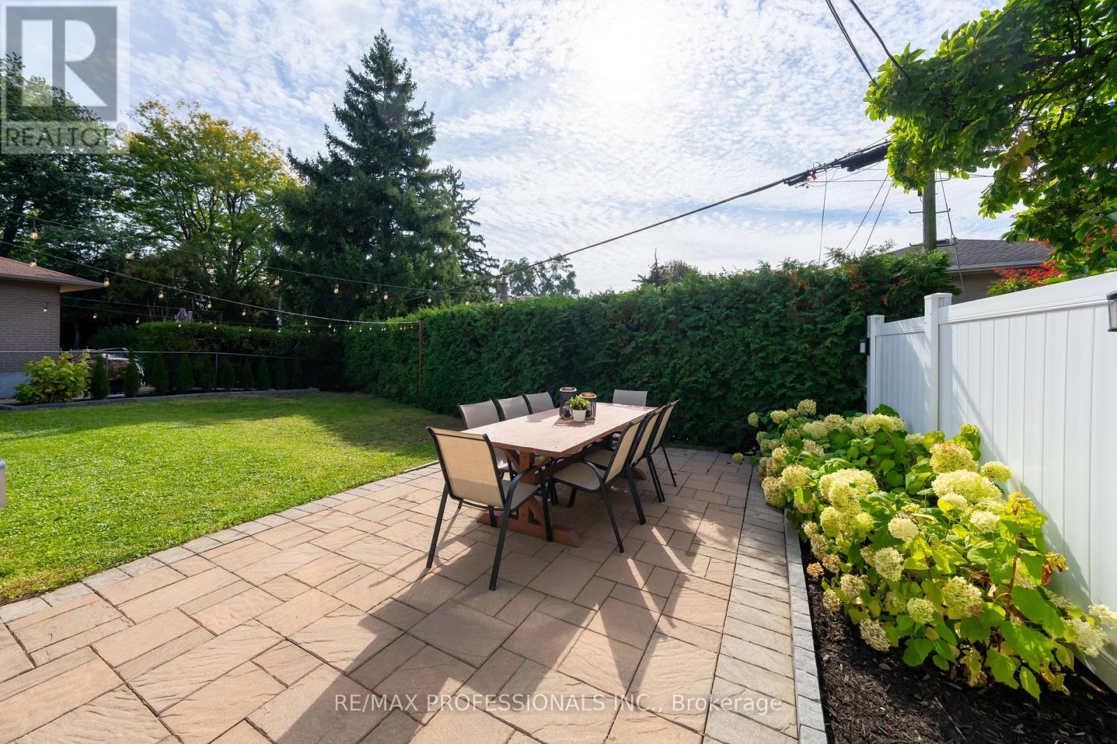 74 Crendon Drive, Toronto, ON photo 25
