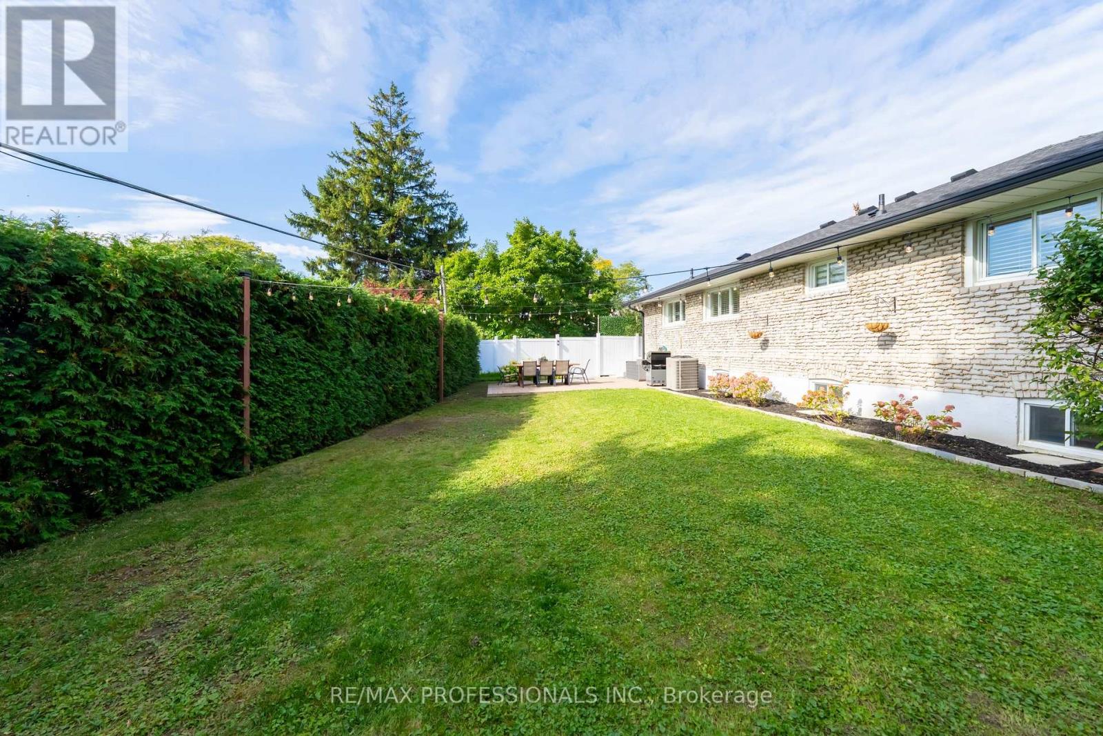 74 Crendon Drive, Toronto, ON photo 27