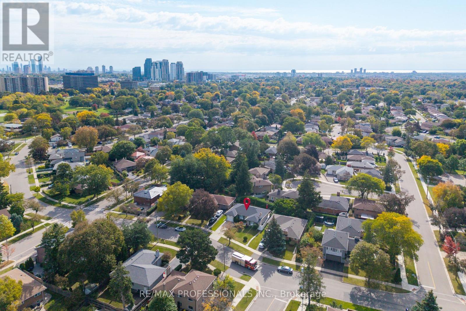 74 Crendon Drive, Toronto, ON photo 31
