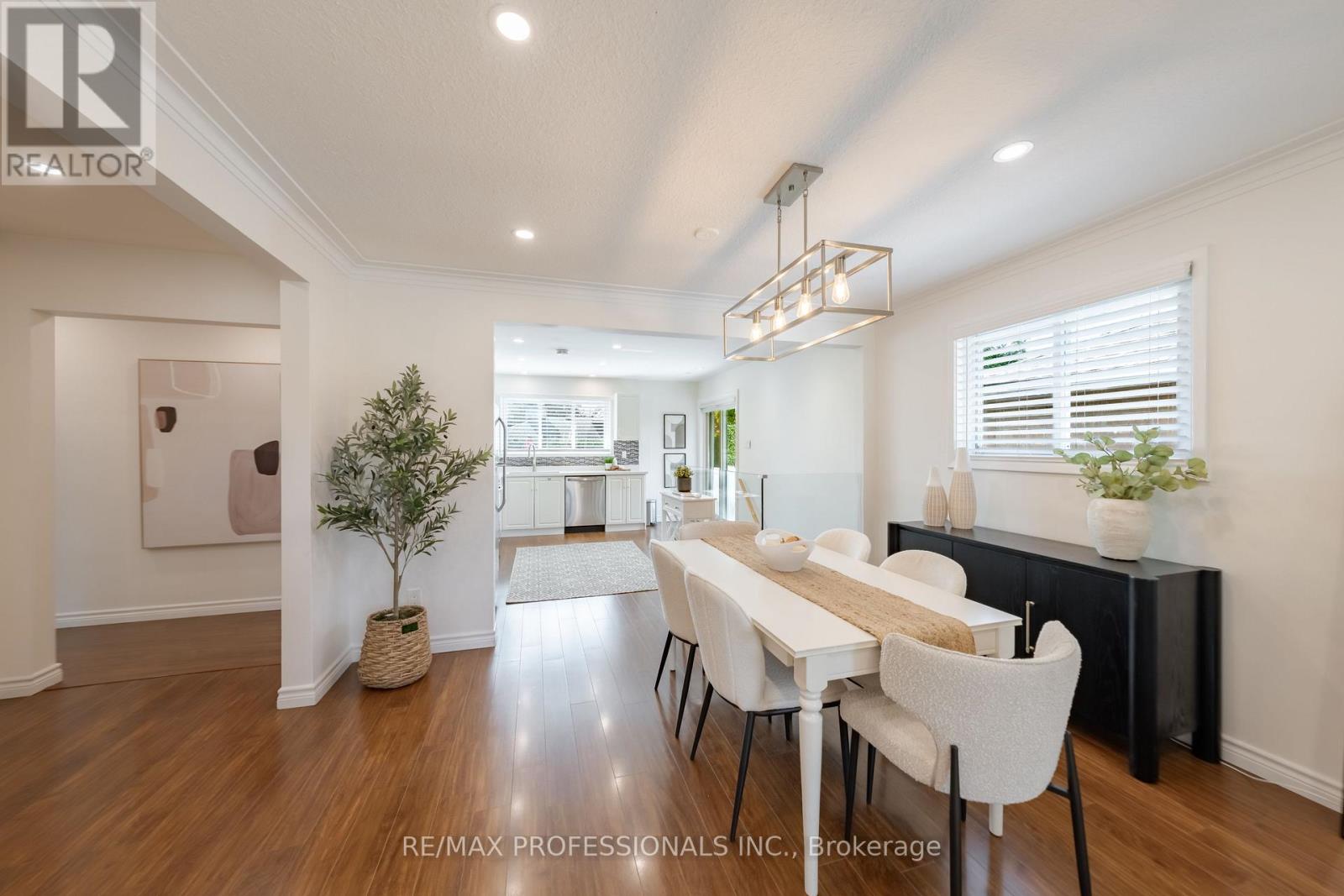 74 CRENDON DRIVE - 6