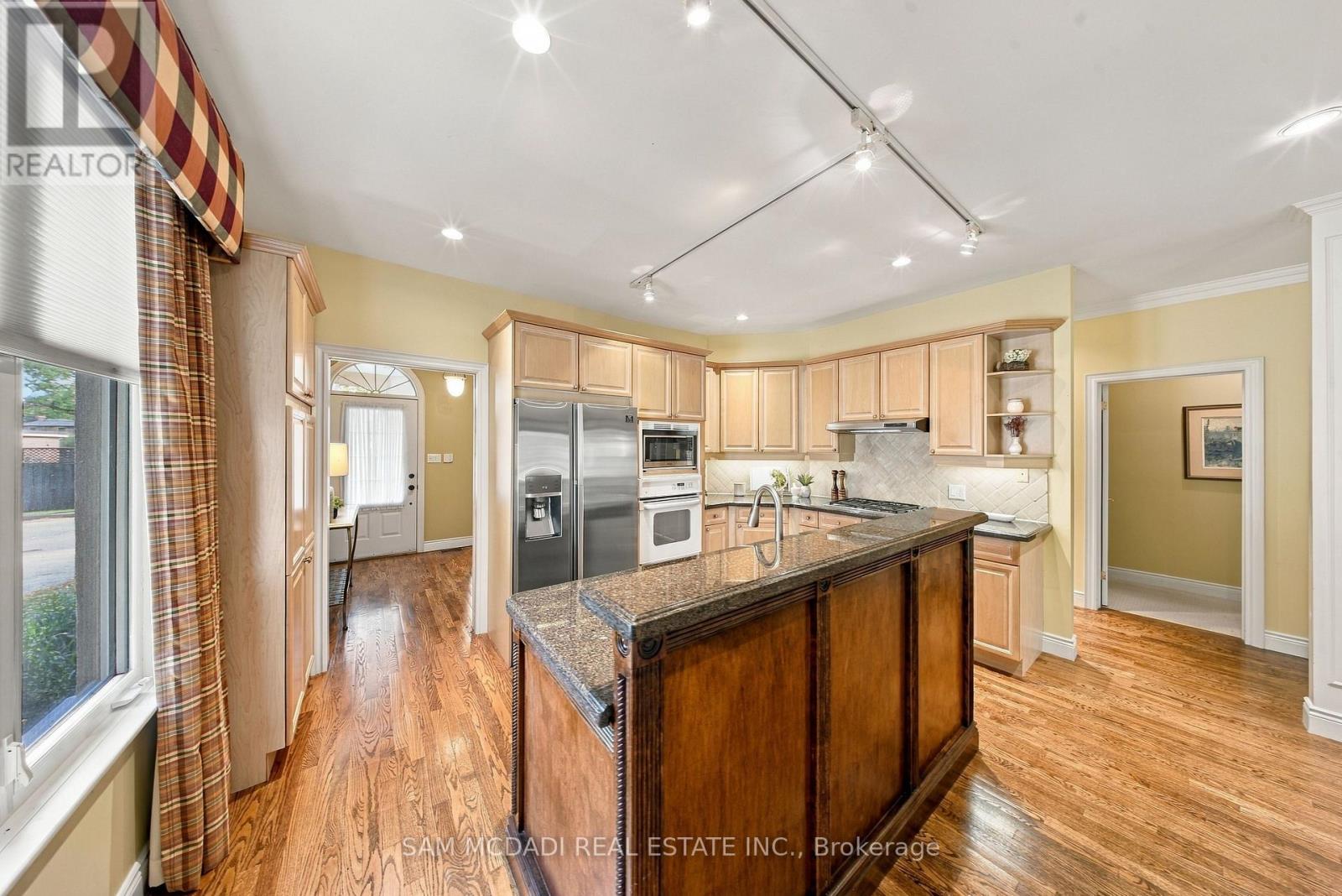 6- 1205 Clarkson Road North, Mississauga, ON photo 12