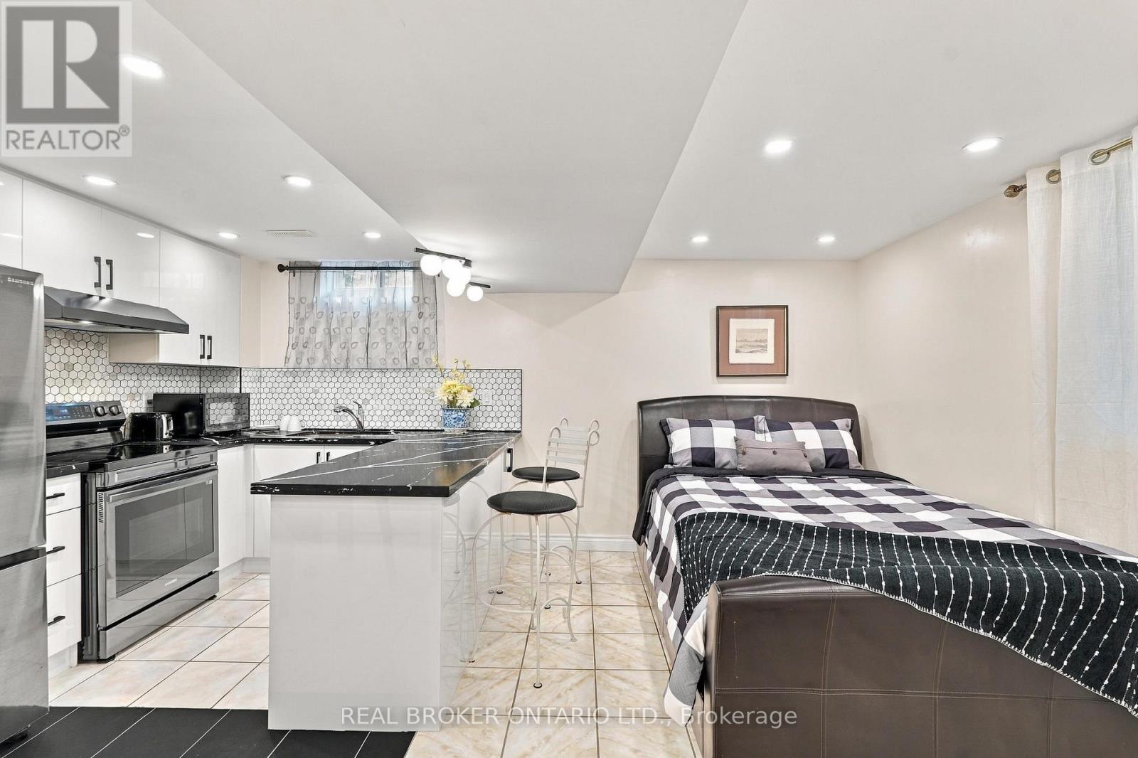 77 NORMAN WESLEY WAY - 30