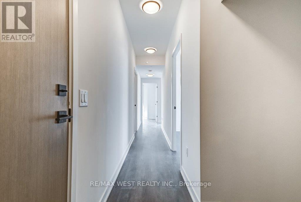 36 Zorra Street — photo 2