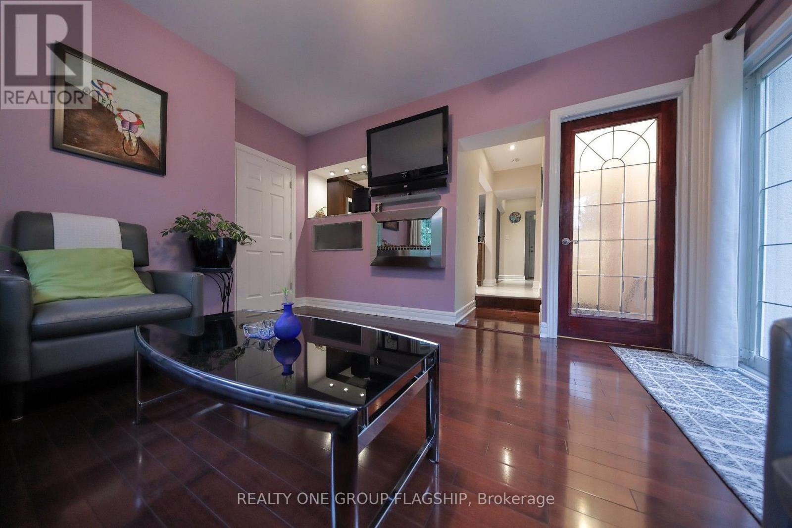 1098 Kipling Avenue, Toronto, ON photo 11